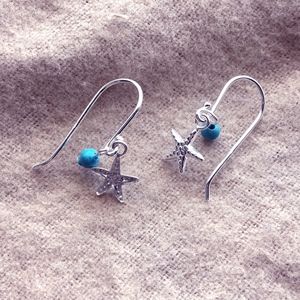 🎁 Silver Starfish Earrings with natural stone